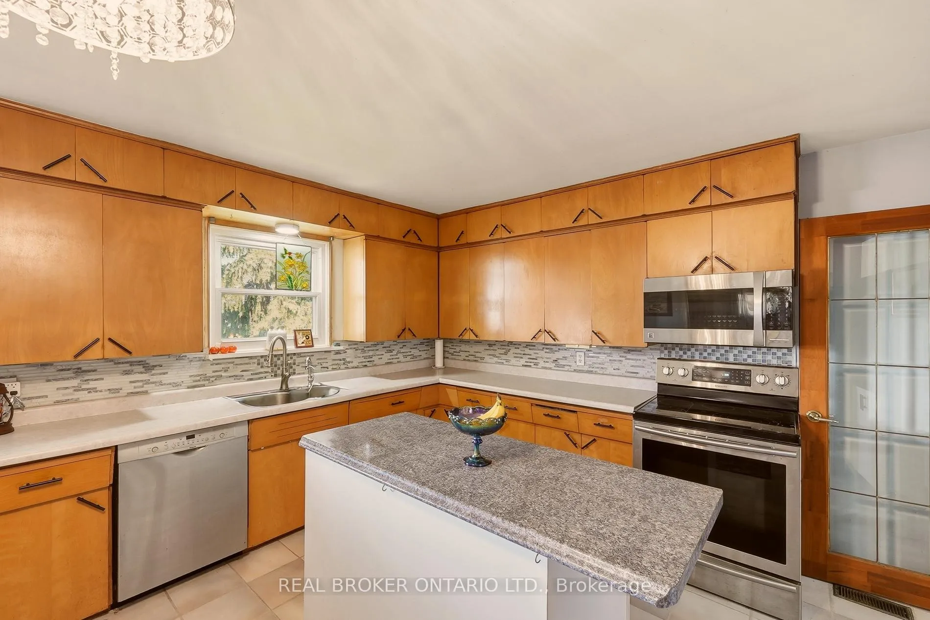 Photo 7 of 4007 61 Line, Perth East, Mornington — HOMEH