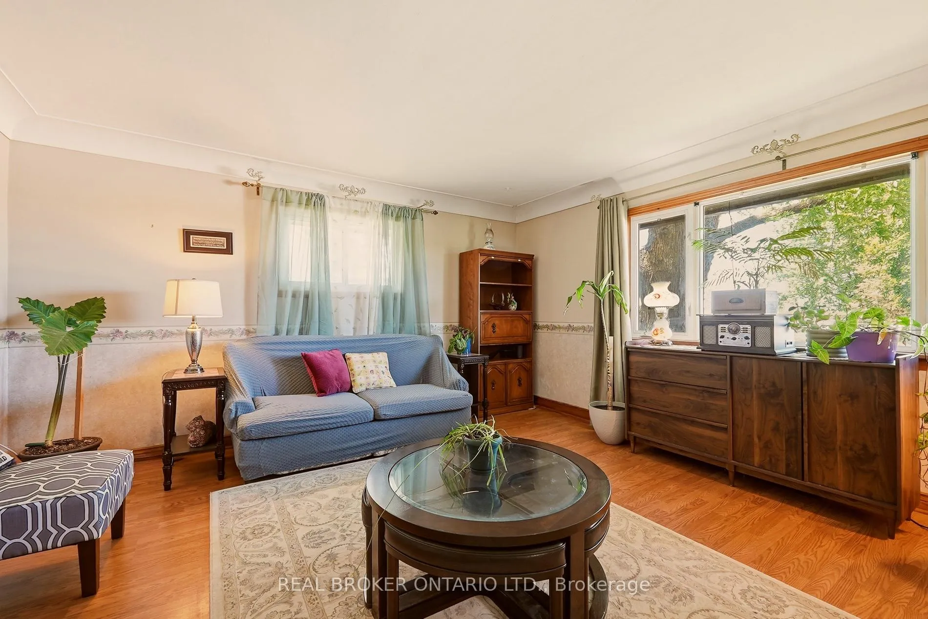 Photo 9 of 4007 61 Line, Perth East, Mornington — HOMEH
