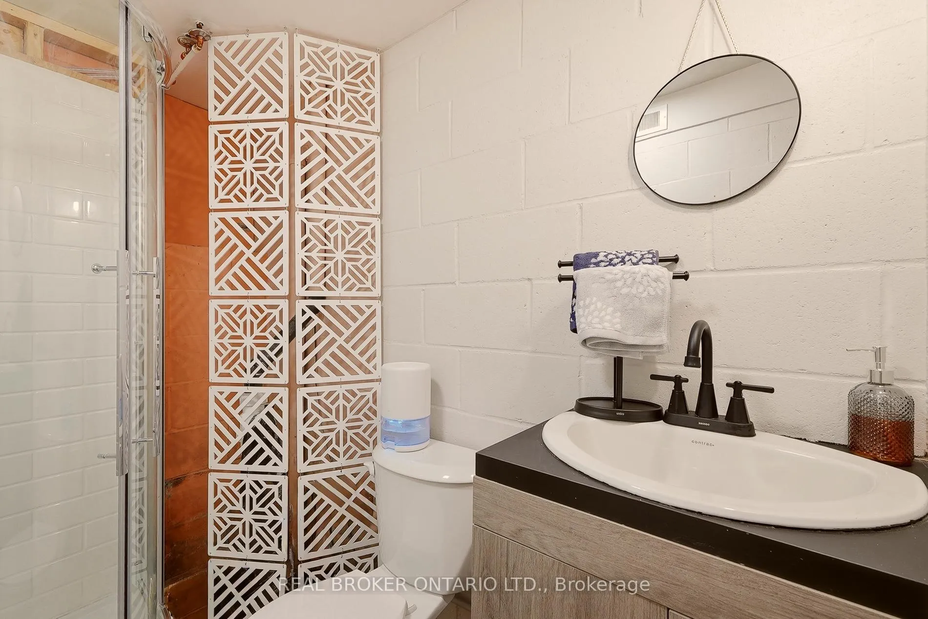 Photo 23 of 4007 61 Line, Perth East, Mornington — HOMEH