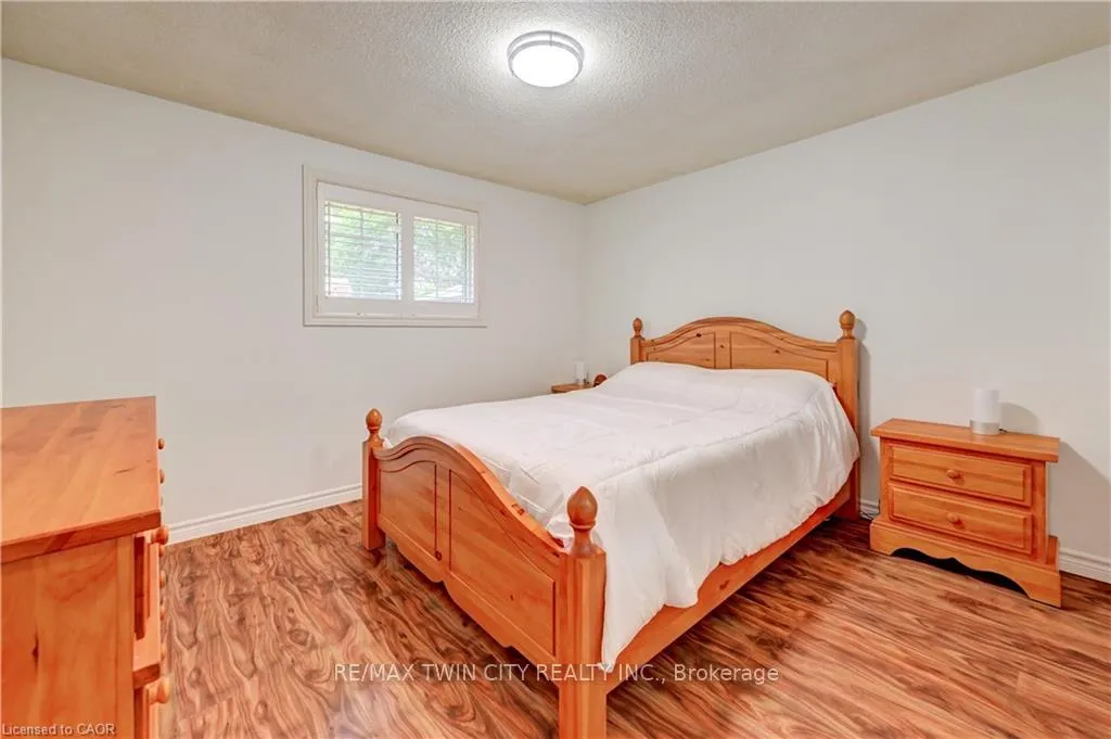 Photo 15 of 3 Parkland Crescent, Kitchener, Forest Heights — HOMEH