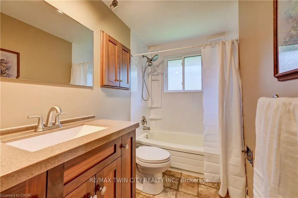 Photo 20 of 3 Parkland Crescent, Kitchener, Forest Heights — HOMEH