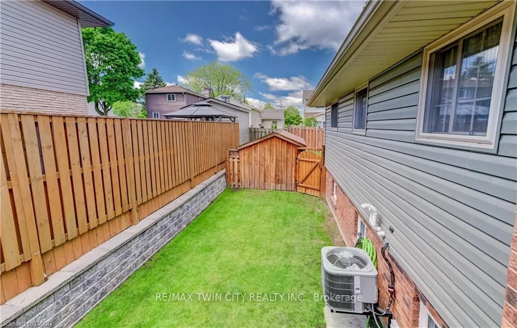 Photo 28 of 3 Parkland Crescent, Kitchener, Forest Heights — HOMEH