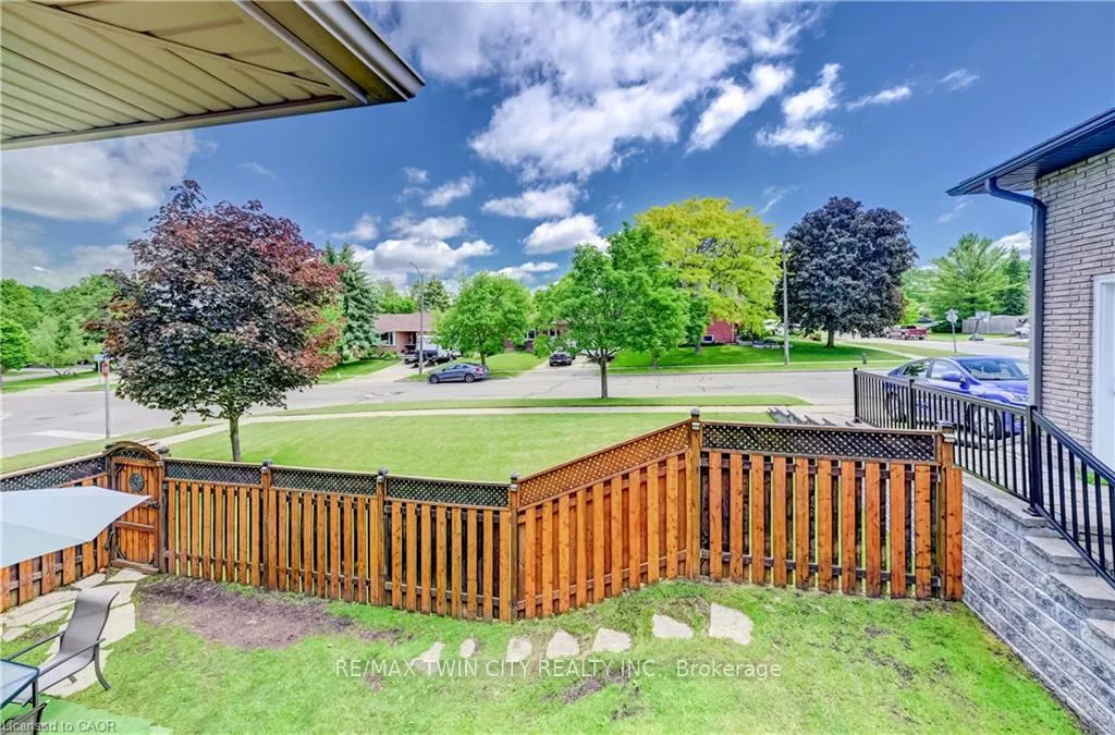 Photo 29 of 3 Parkland Crescent, Kitchener, Forest Heights — HOMEH