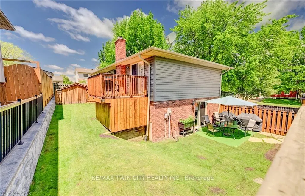 Photo 34 of 3 Parkland Crescent, Kitchener, Forest Heights — HOMEH