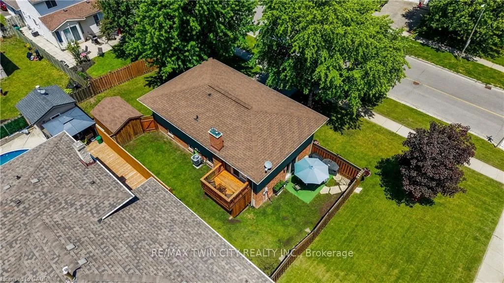 Photo 41 of 3 Parkland Crescent, Kitchener, Forest Heights — HOMEH