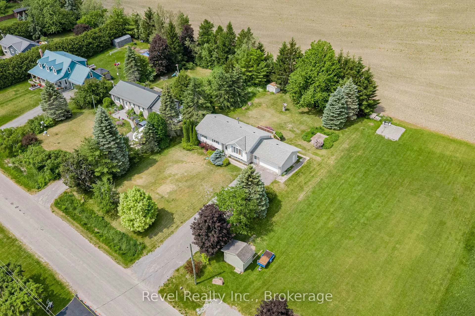 Photo 2 of 137 O'Reilly Lane, Kawartha Lakes, Little Britain — HOMEH