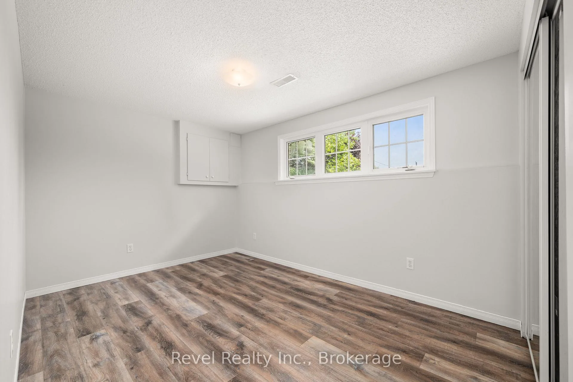 Photo 30 of 137 O'Reilly Lane, Kawartha Lakes, Little Britain — HOMEH