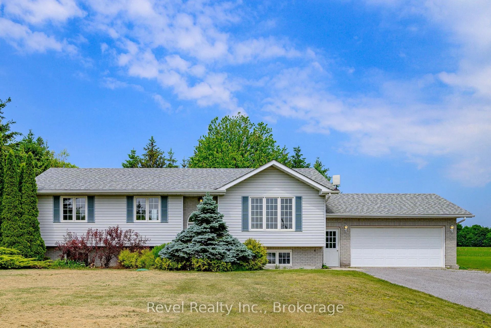 Photo 4 of 137 O'Reilly Lane, Kawartha Lakes, Little Britain — HOMEH