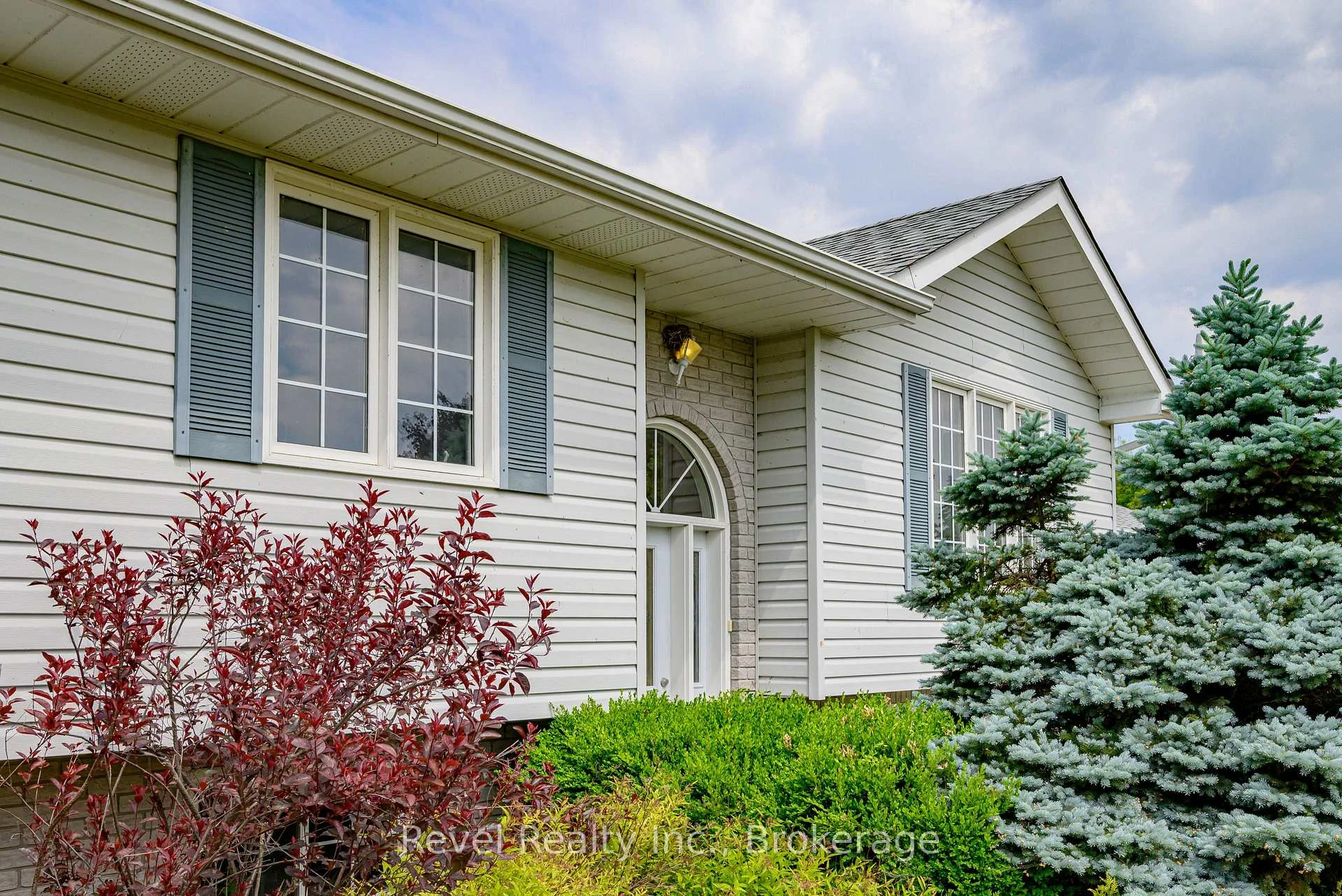 Photo 7 of 137 O'Reilly Lane, Kawartha Lakes, Little Britain — HOMEH