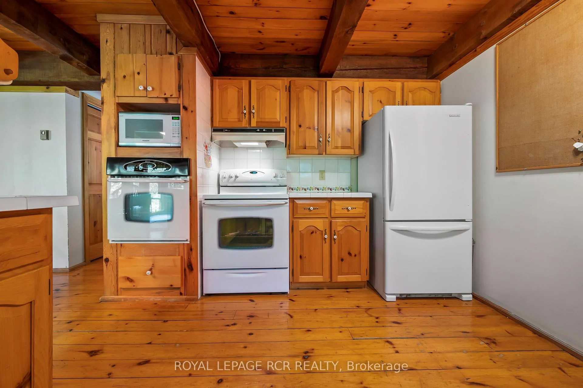 Photo 11 of 304 Dominion Street, Caledon, Rural Caledon — HOMEH