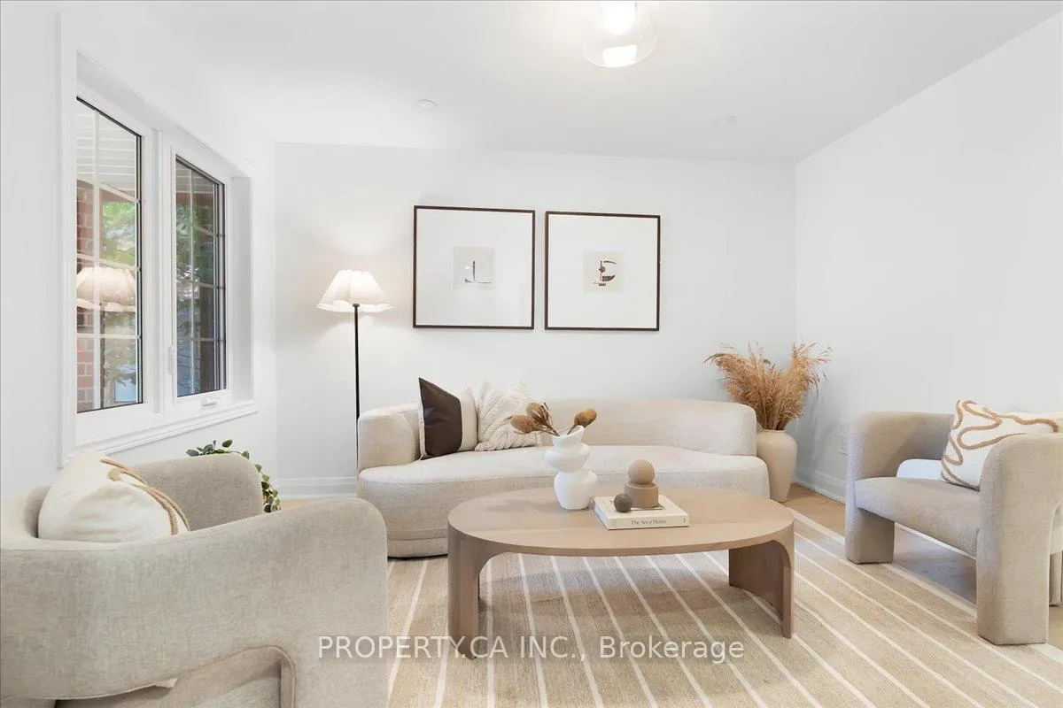 Photo 4 of 72 Roxborough Lane, Vaughan, Uplands — HOMEH