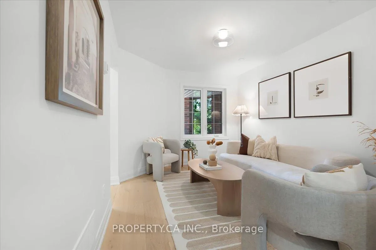 Photo 5 of 72 Roxborough Lane, Vaughan, Uplands — HOMEH