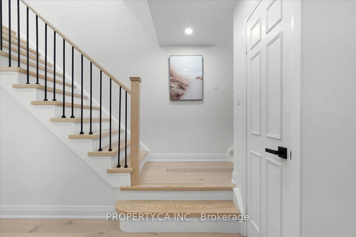 Photo 12 of 72 Roxborough Lane, Vaughan, Uplands — HOMEH