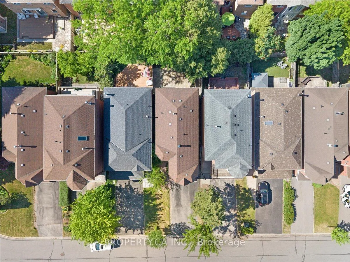 Photo 28 of 72 Roxborough Lane, Vaughan, Uplands — HOMEH