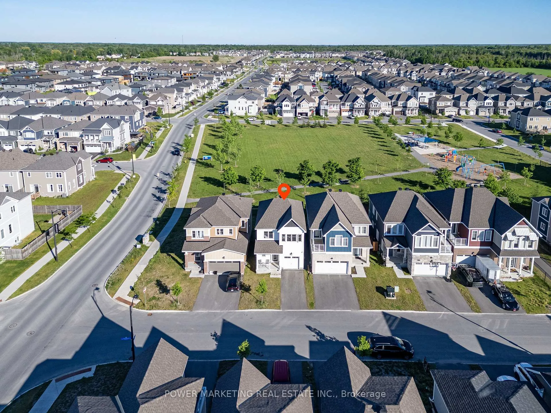Photo 32 of 129 Hackamore Crescent, Ottawa, Goulbourn Twp From Franktown Rd/South To Rideau — HOMEH