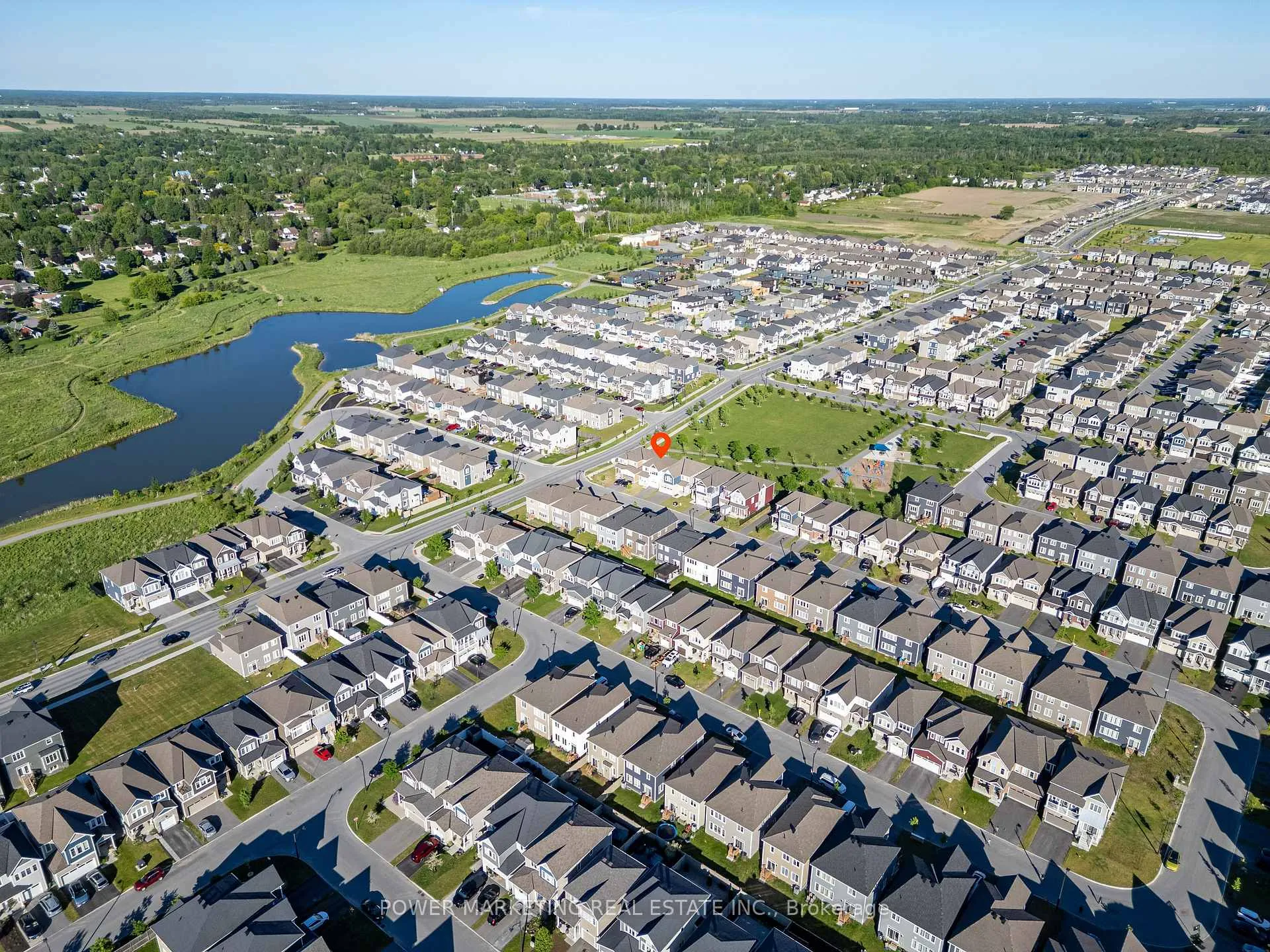 Photo 35 of 129 Hackamore Crescent, Ottawa, Goulbourn Twp From Franktown Rd/South To Rideau — HOMEH
