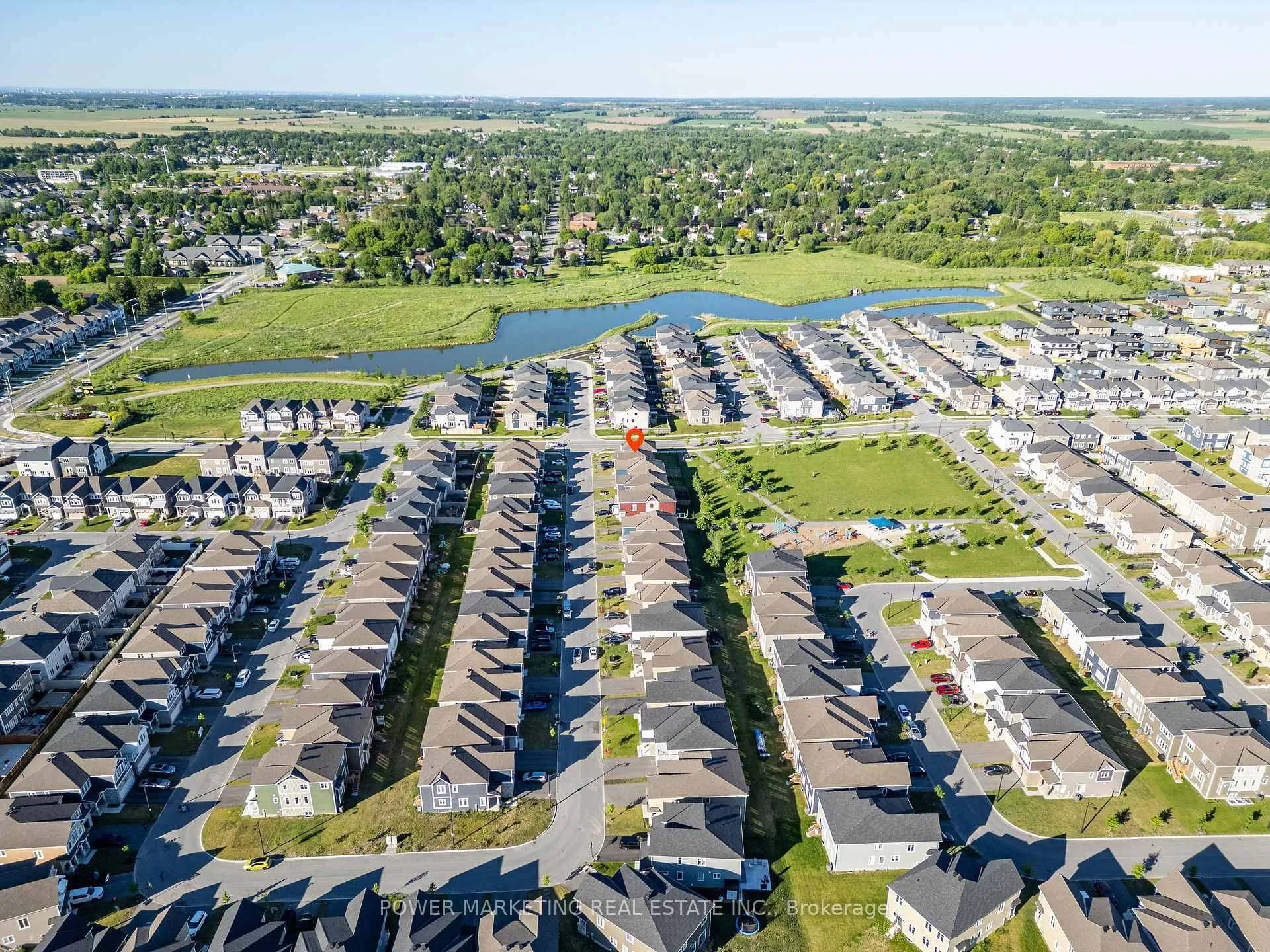 Photo 36 of 129 Hackamore Crescent, Ottawa, Goulbourn Twp From Franktown Rd/South To Rideau — HOMEH