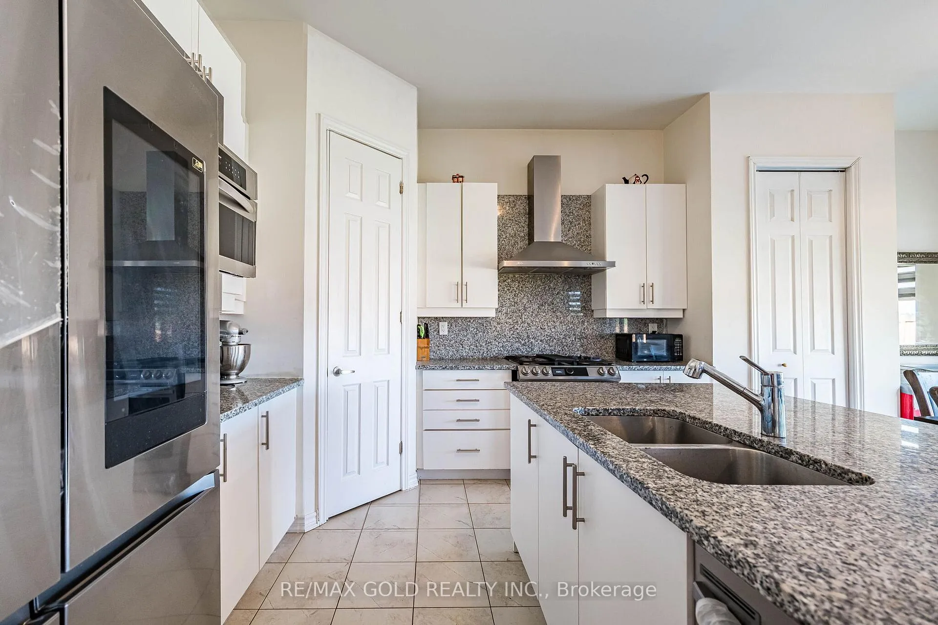 Photo 19 of 781 Gilmour Crescent, Shelburne — HOMEH