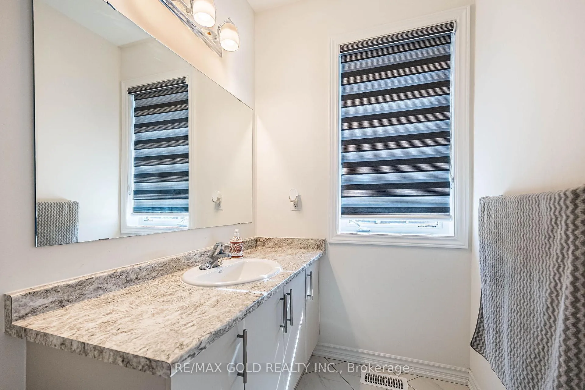 Photo 36 of 781 Gilmour Crescent, Shelburne — HOMEH