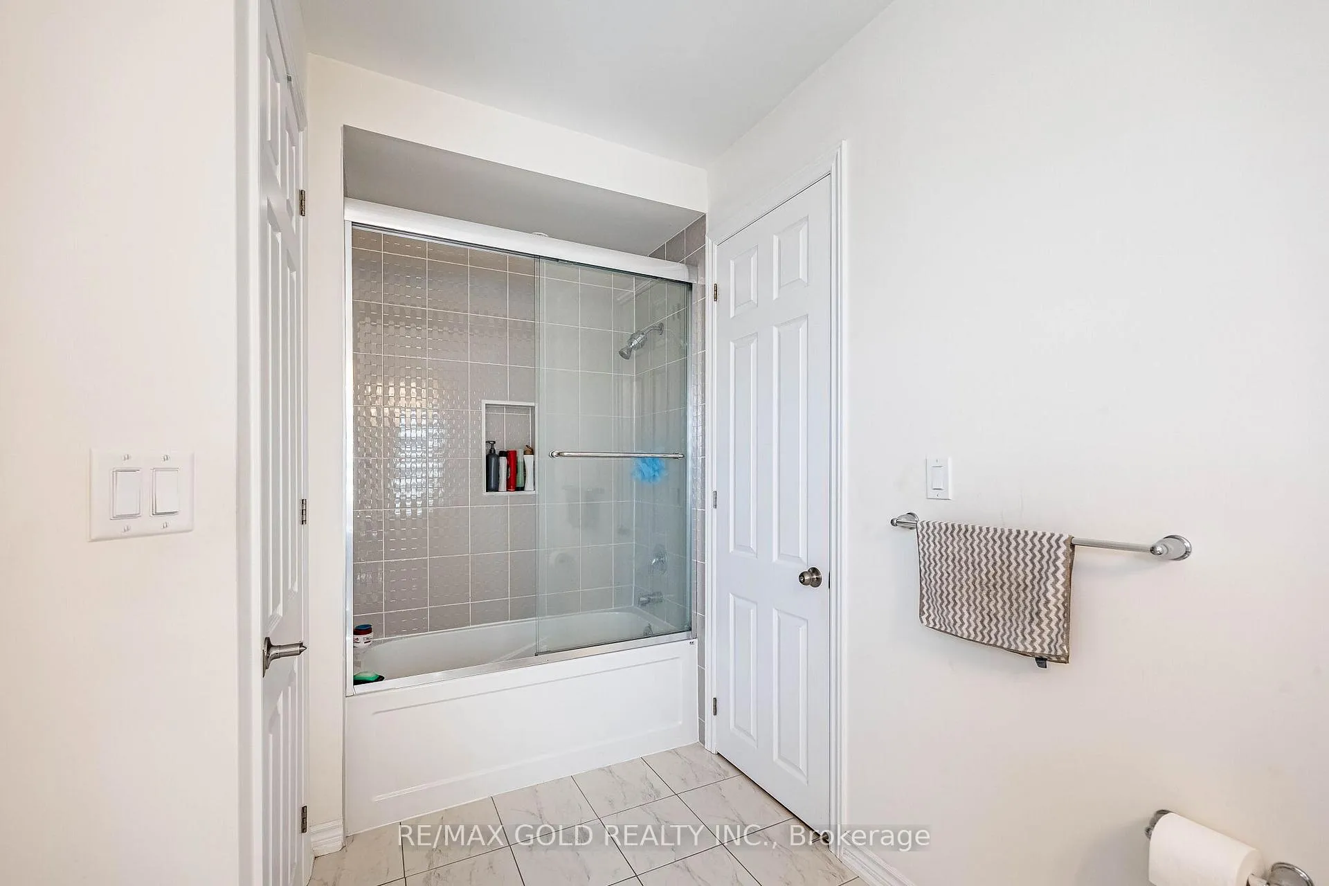Photo 37 of 781 Gilmour Crescent, Shelburne — HOMEH