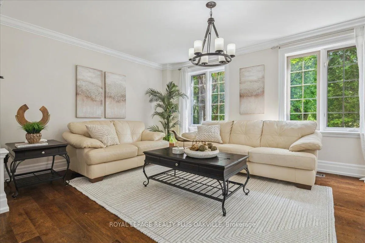 Photo 7 of 621 North Shore Boulevard E, Burlington, LaSalle — HOMEH