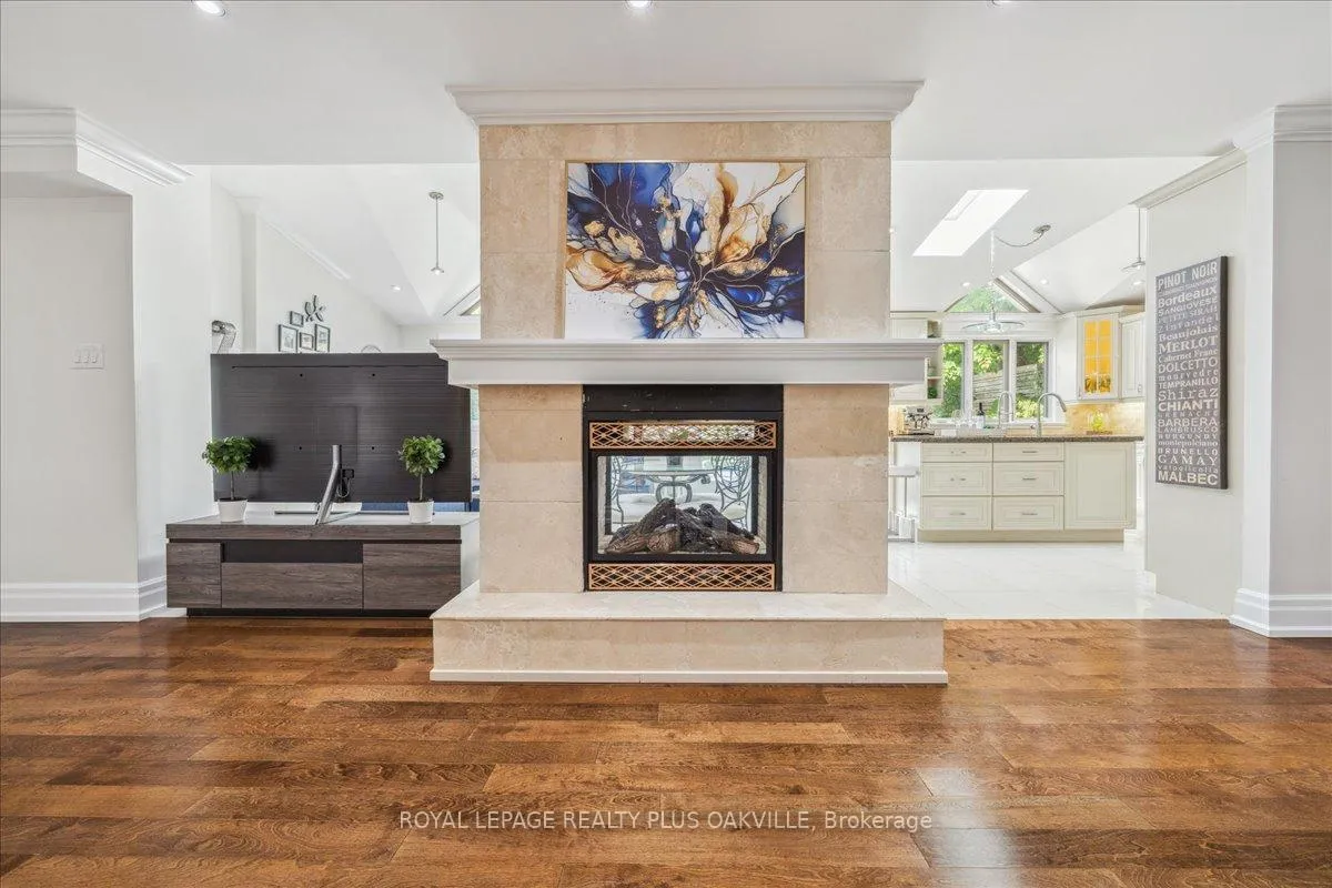 Photo 13 of 621 North Shore Boulevard E, Burlington, LaSalle — HOMEH