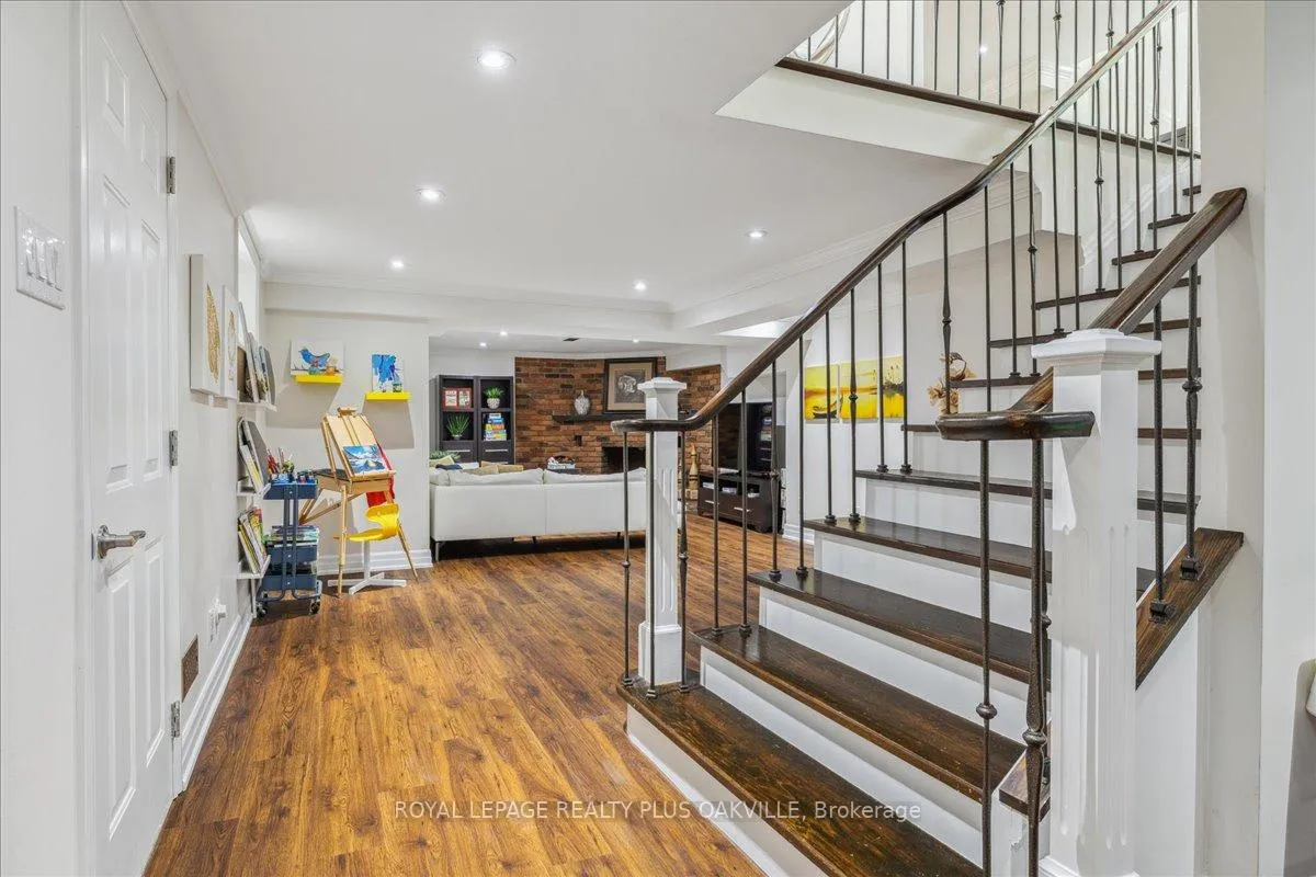 Photo 37 of 621 North Shore Boulevard E, Burlington, LaSalle — HOMEH