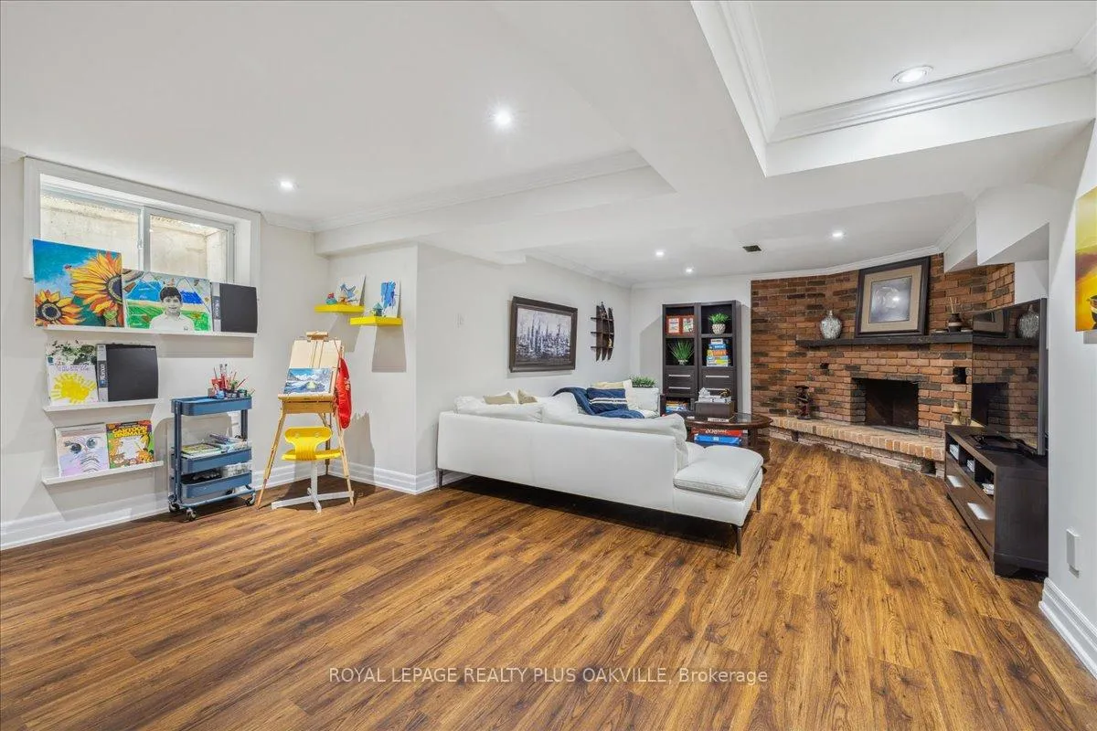 Photo 38 of 621 North Shore Boulevard E, Burlington, LaSalle — HOMEH