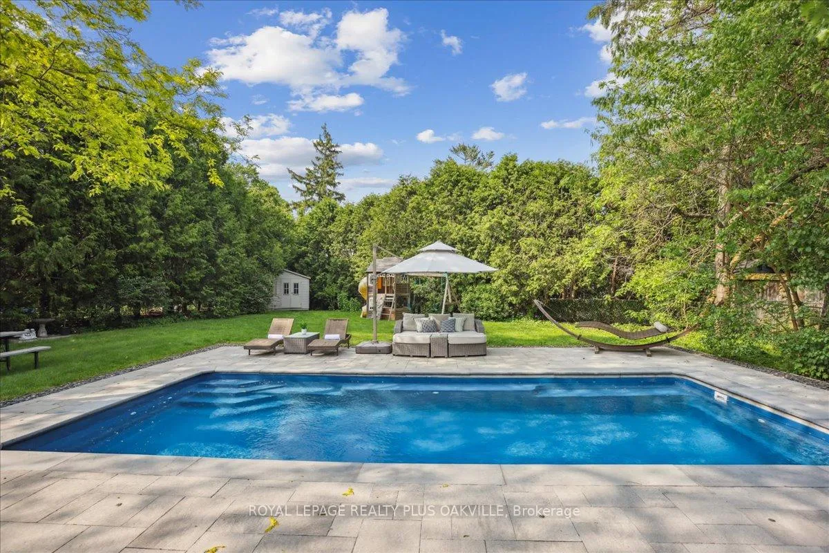 Photo 42 of 621 North Shore Boulevard E, Burlington, LaSalle — HOMEH