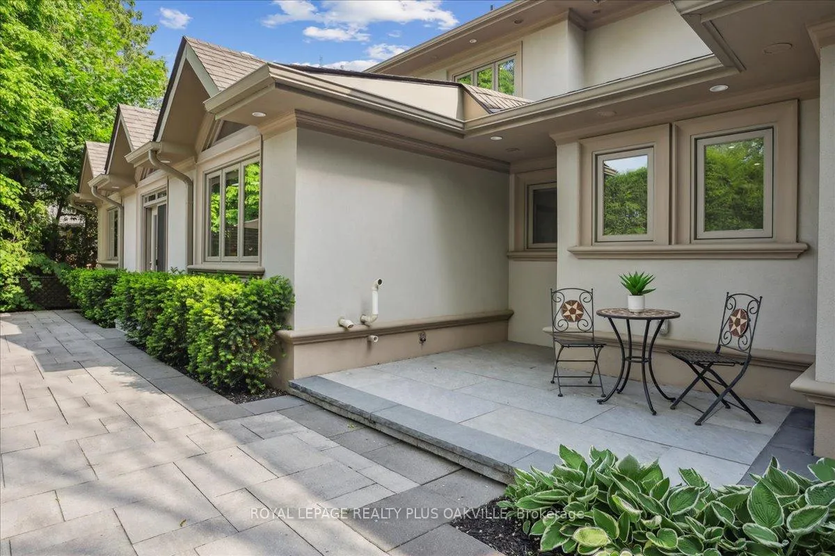 Photo 43 of 621 North Shore Boulevard E, Burlington, LaSalle — HOMEH