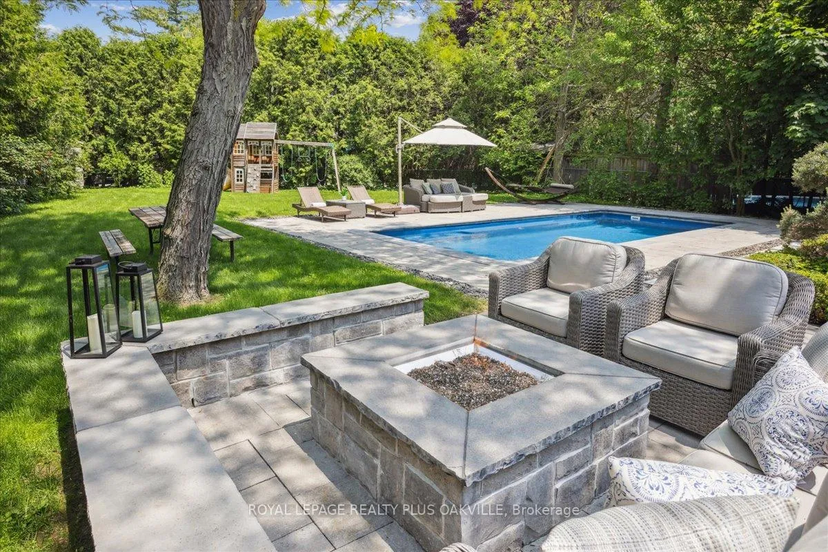 Photo 46 of 621 North Shore Boulevard E, Burlington, LaSalle — HOMEH