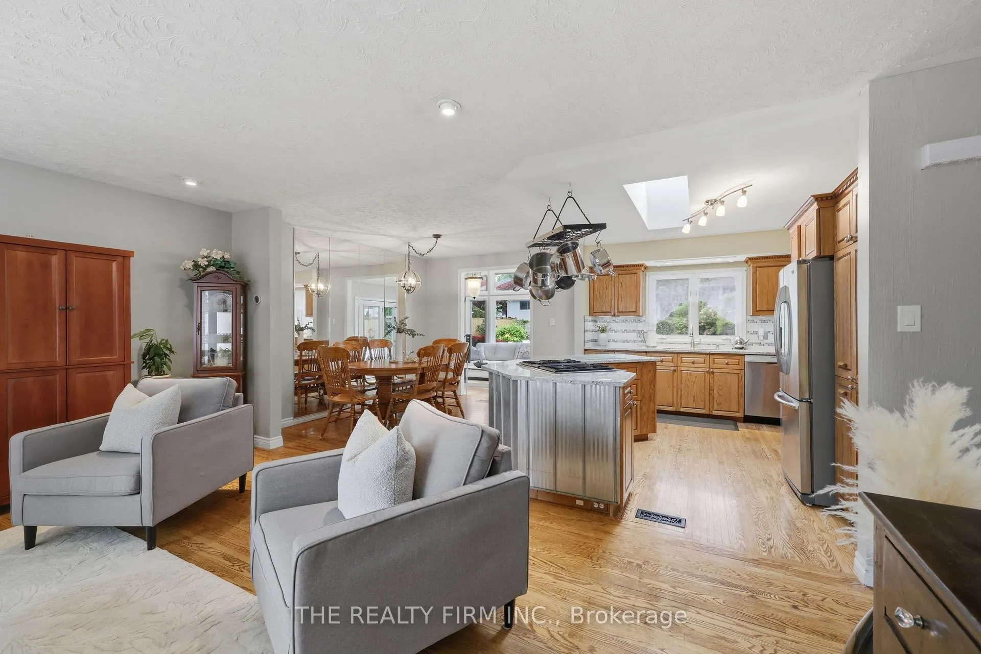 Photo 9 of 79 Mendip Crescent, London, South Y — HOMEH