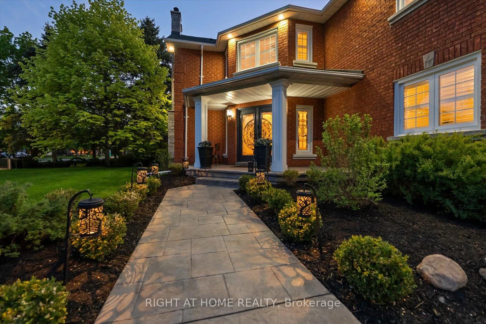 Photo 3 of 137 Treegrove Circle, Aurora, Hills of St Andrew — HOMEH