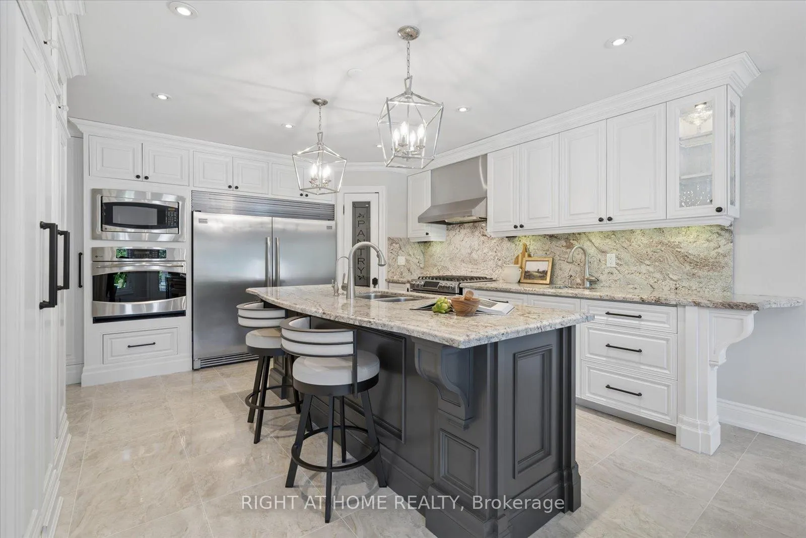 Photo 5 of 137 Treegrove Circle, Aurora, Hills of St Andrew — HOMEH