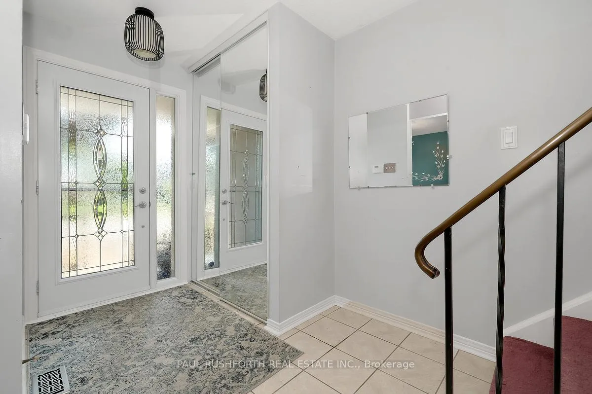 Photo 5 of 1176 Medoc Court, Ottawa, Convent Glen — HOMEH