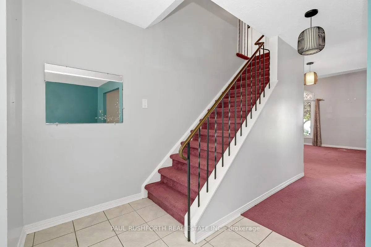 Photo 6 of 1176 Medoc Court, Ottawa, Convent Glen — HOMEH