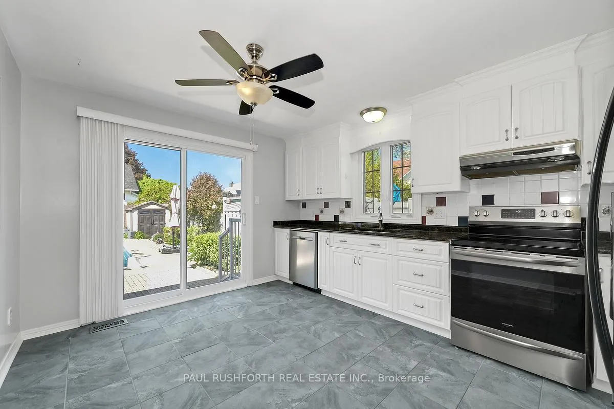 Photo 11 of 1176 Medoc Court, Ottawa, Convent Glen — HOMEH