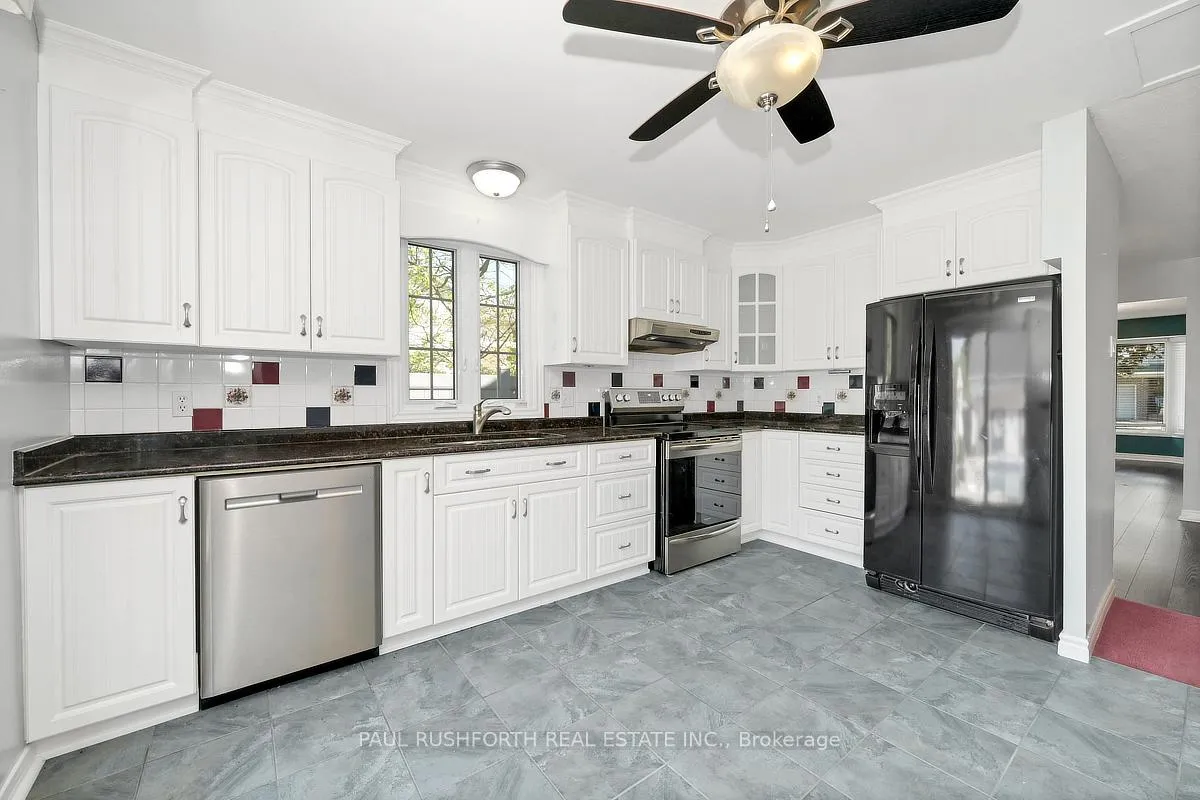 Photo 12 of 1176 Medoc Court, Ottawa, Convent Glen — HOMEH