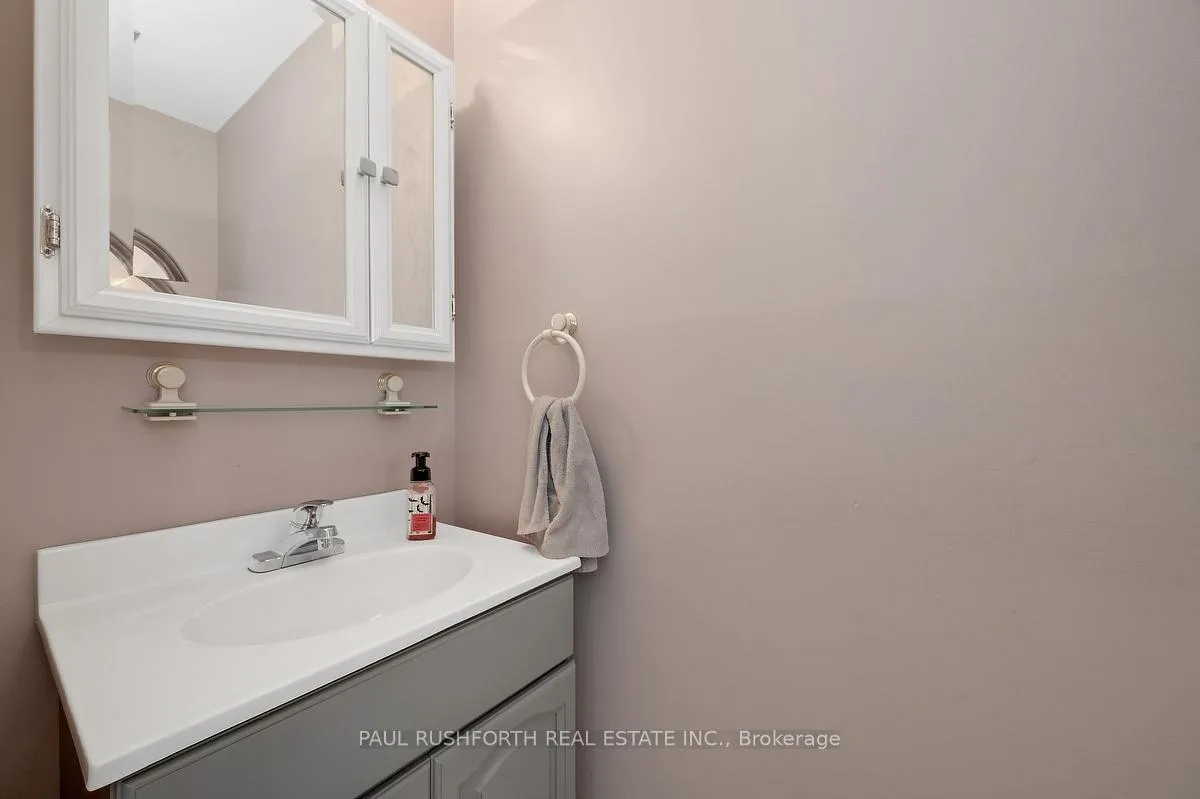 Photo 18 of 1176 Medoc Court, Ottawa, Convent Glen — HOMEH