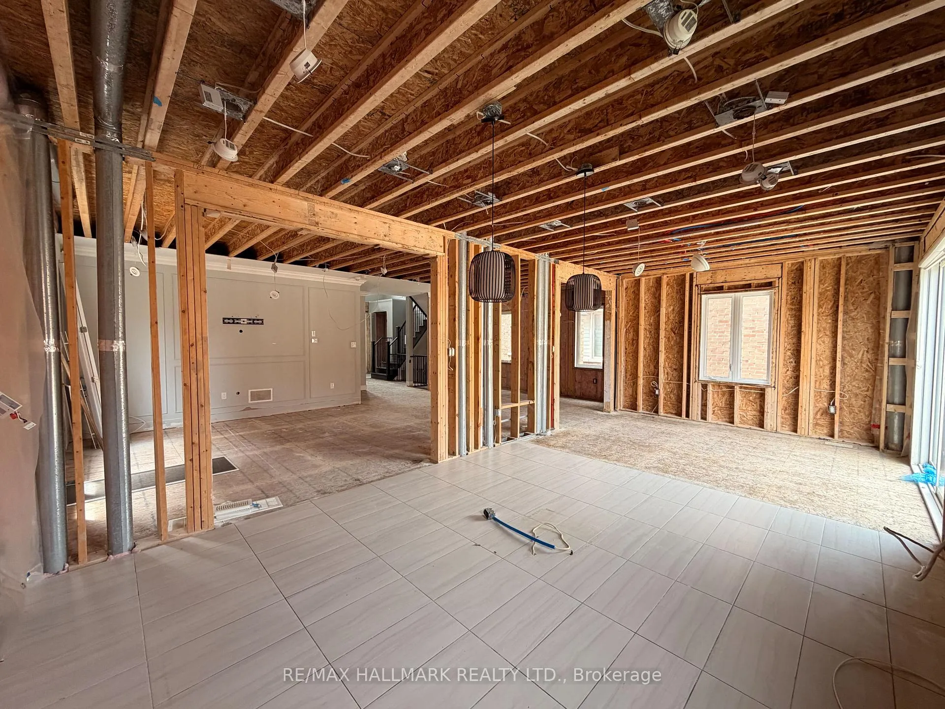 Photo 7 of 86 Holt Drive, New Tecumseth, Alliston — HOMEH