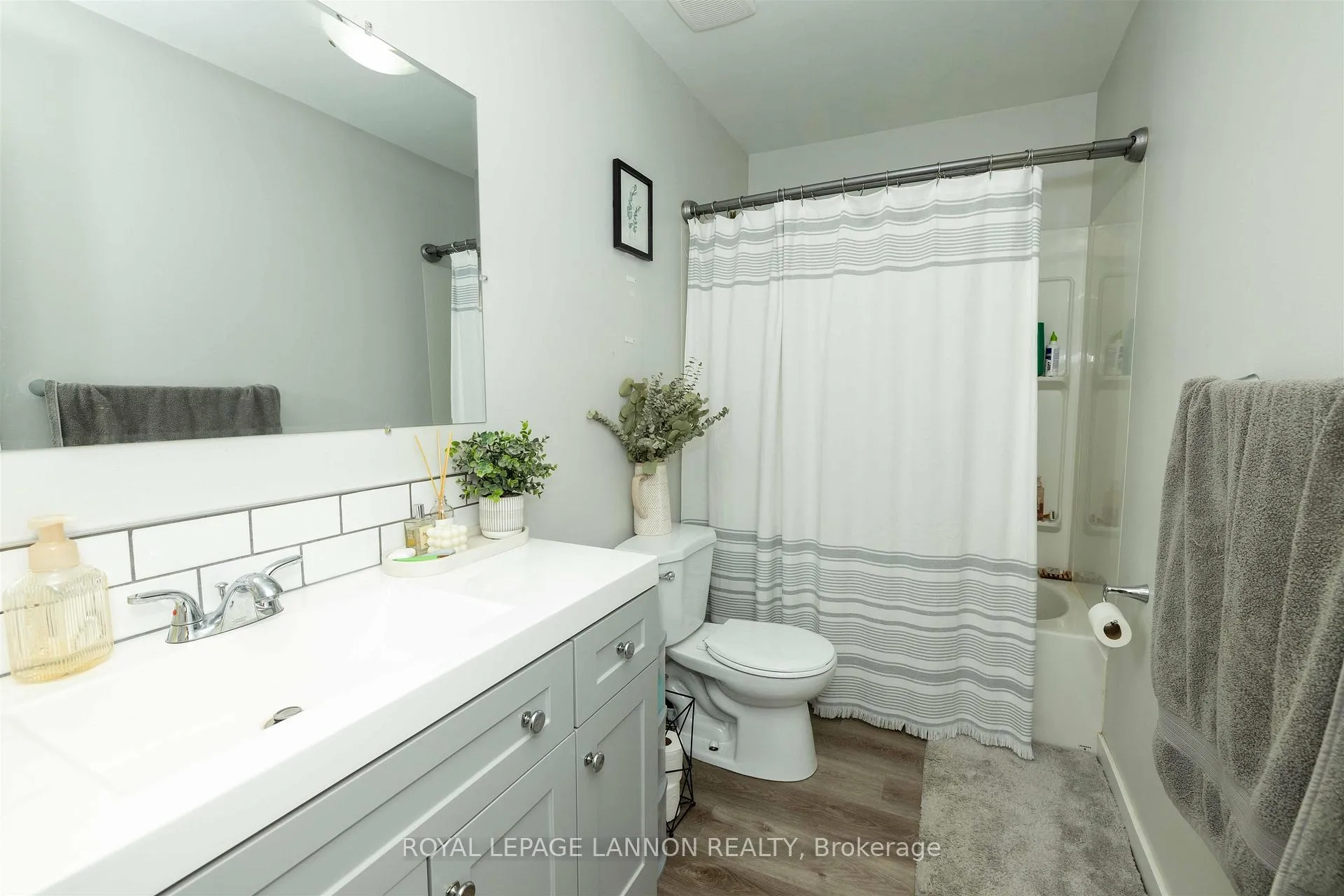 Photo 6 of 853-855 Hudson Avenue, Thunder Bay, Shuniah — HOMEH