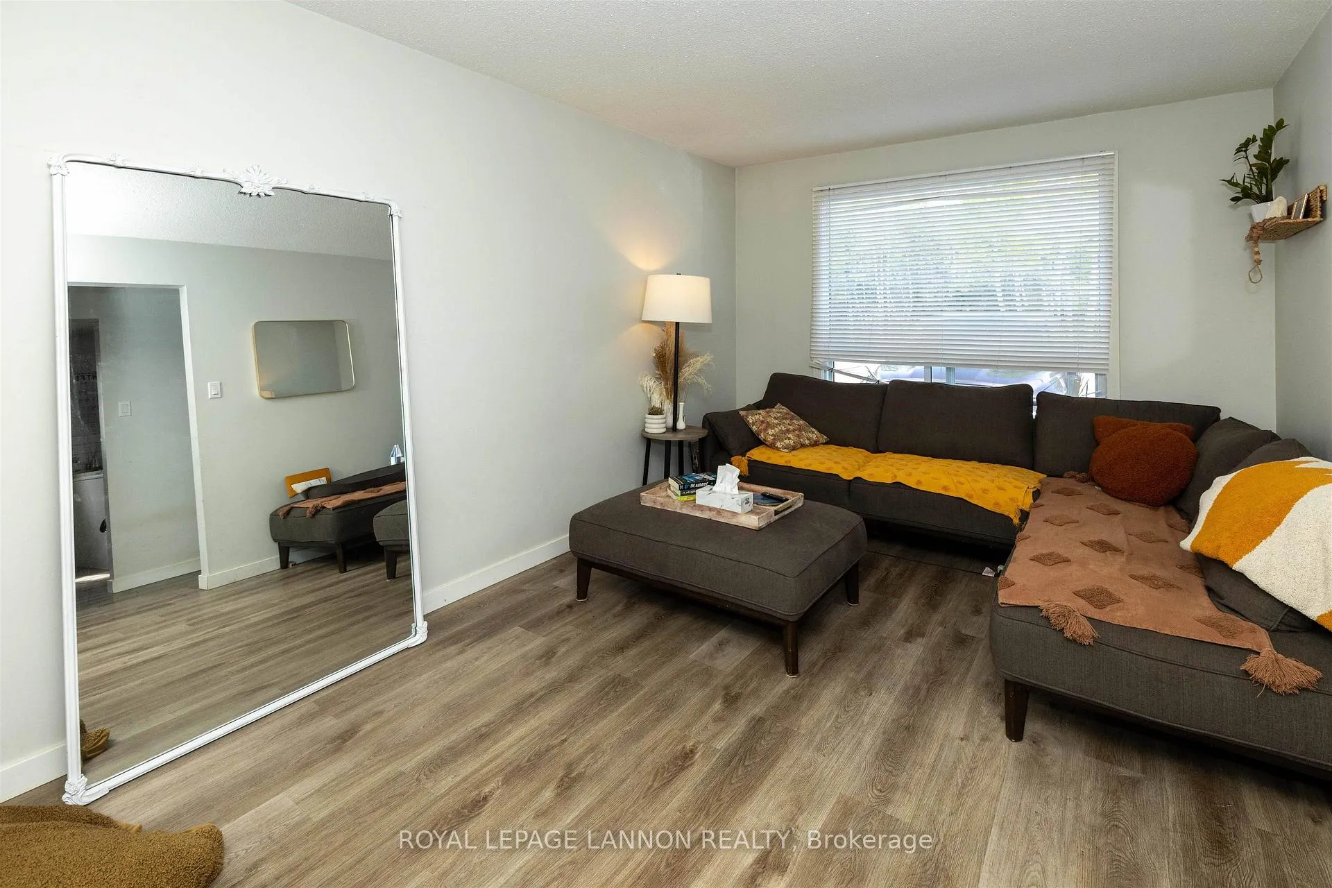 Photo 8 of 853-855 Hudson Avenue, Thunder Bay, Shuniah — HOMEH