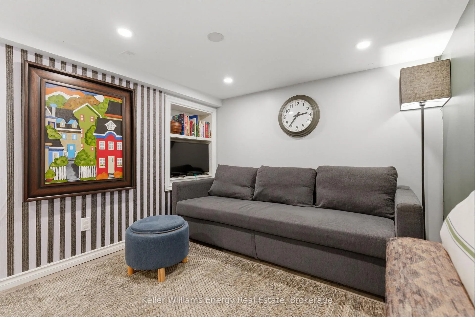 Photo 23 of 306 Courcellette Avenue, Oshawa, Central — HOMEH