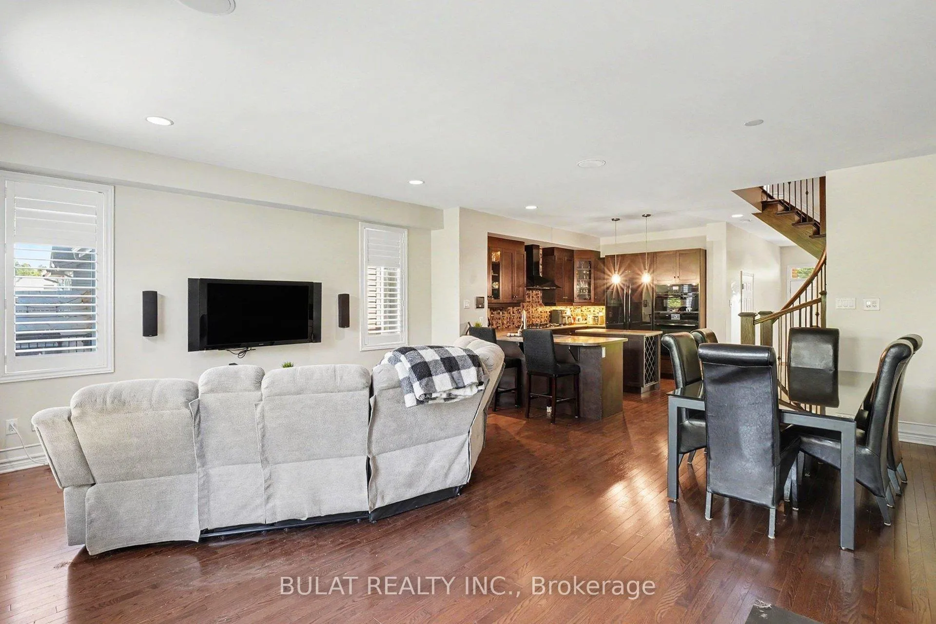 Photo 11 of 20 Mccooeye Lane, Ottawa, Stittsville (Central) — HOMEH