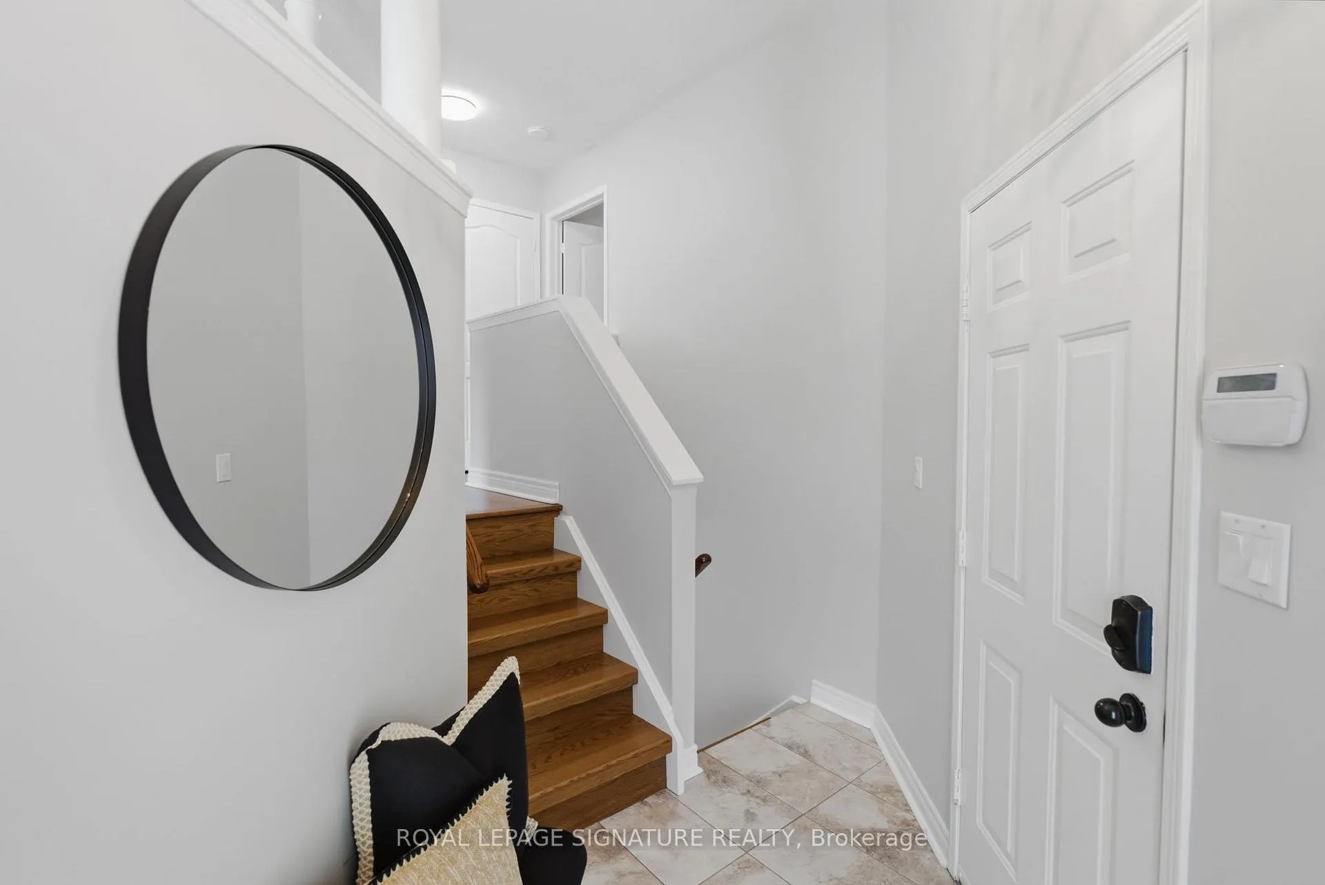 Photo 2 of 1165 Windgrove Square, Pickering, Liverpool — HOMEH