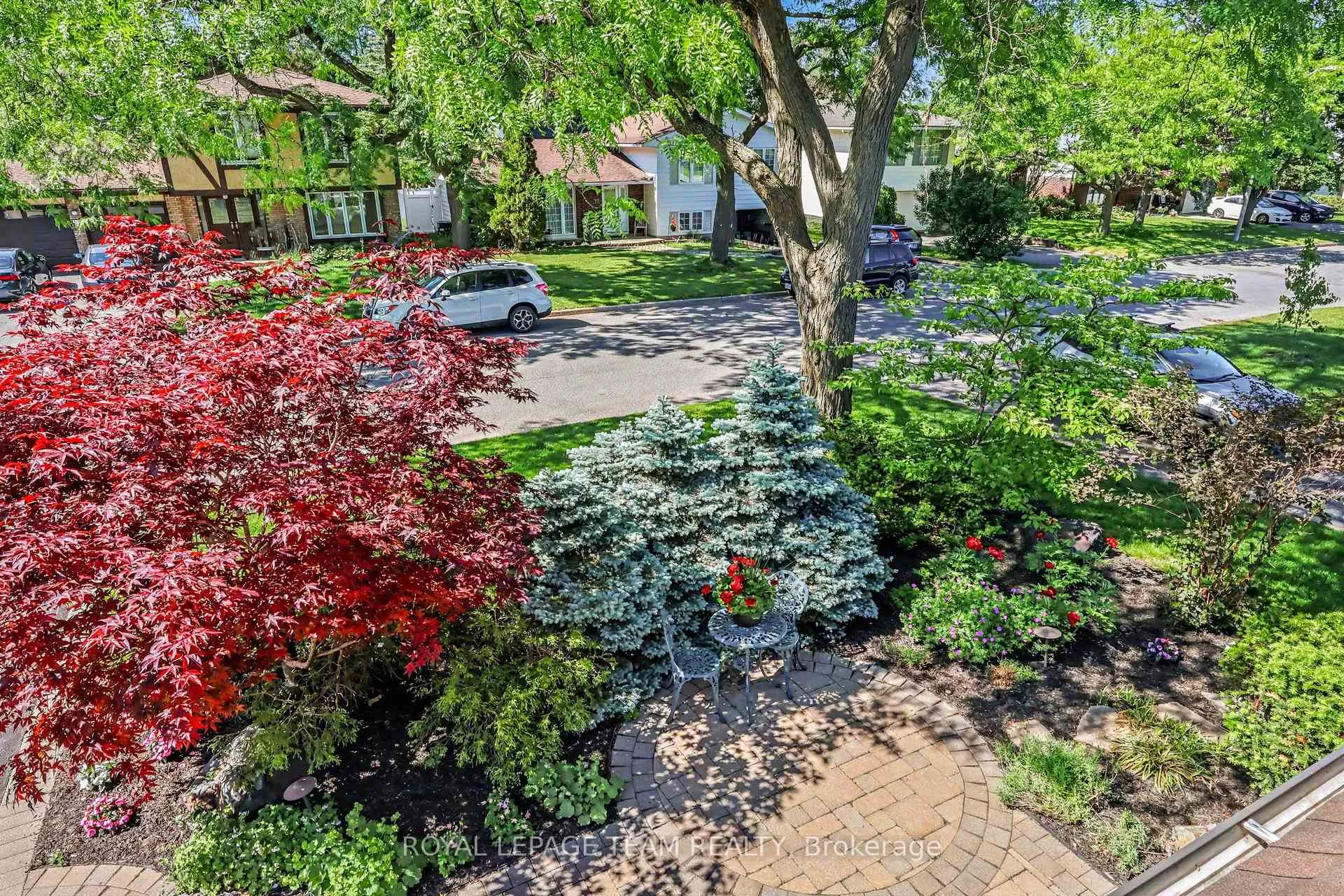 Photo 3 of 70 Condor Drive, Ottawa, Hunt Club/Western Community — HOMEH