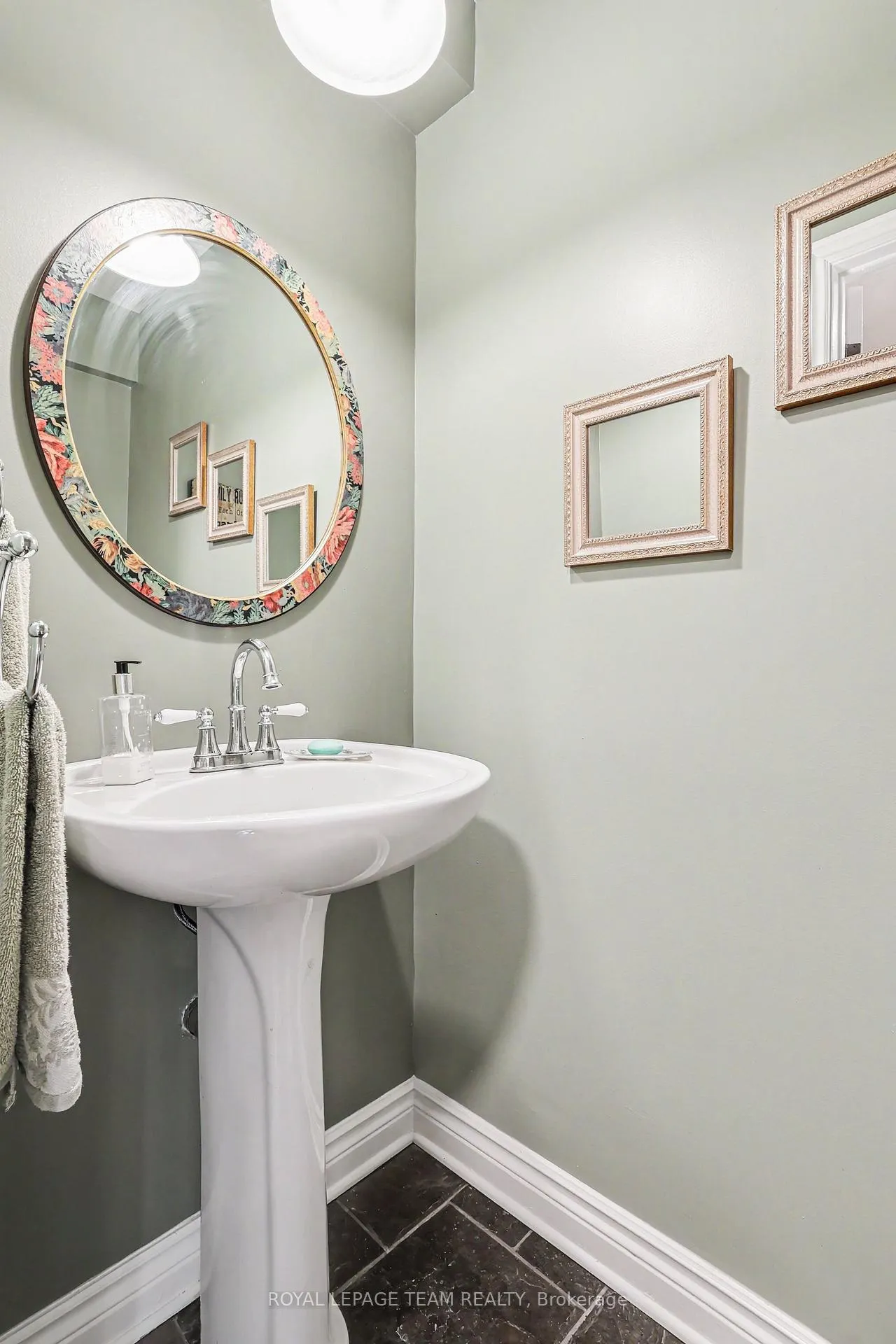 Photo 19 of 70 Condor Drive, Ottawa, Hunt Club/Western Community — HOMEH