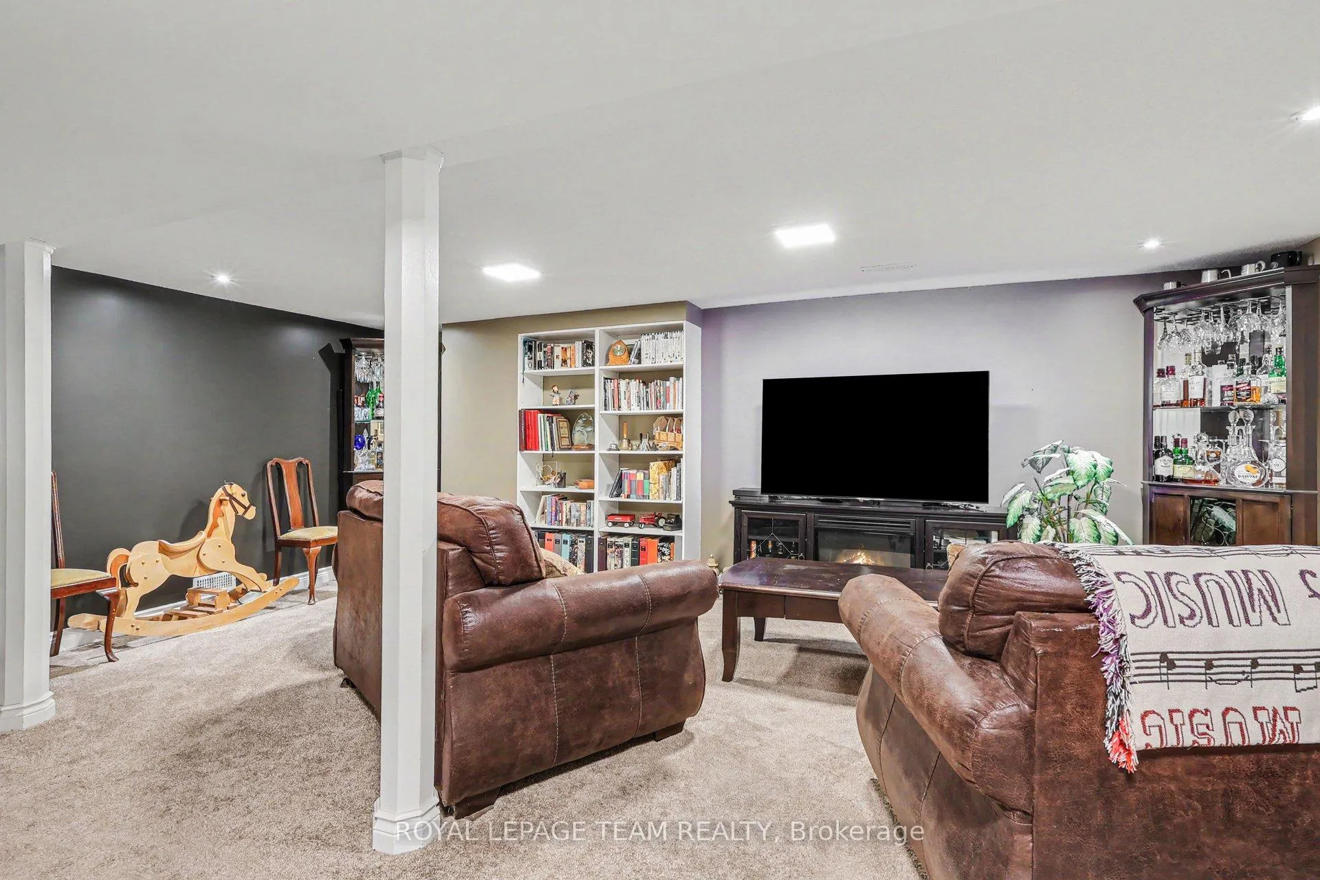 Photo 33 of 70 Condor Drive, Ottawa, Hunt Club/Western Community — HOMEH