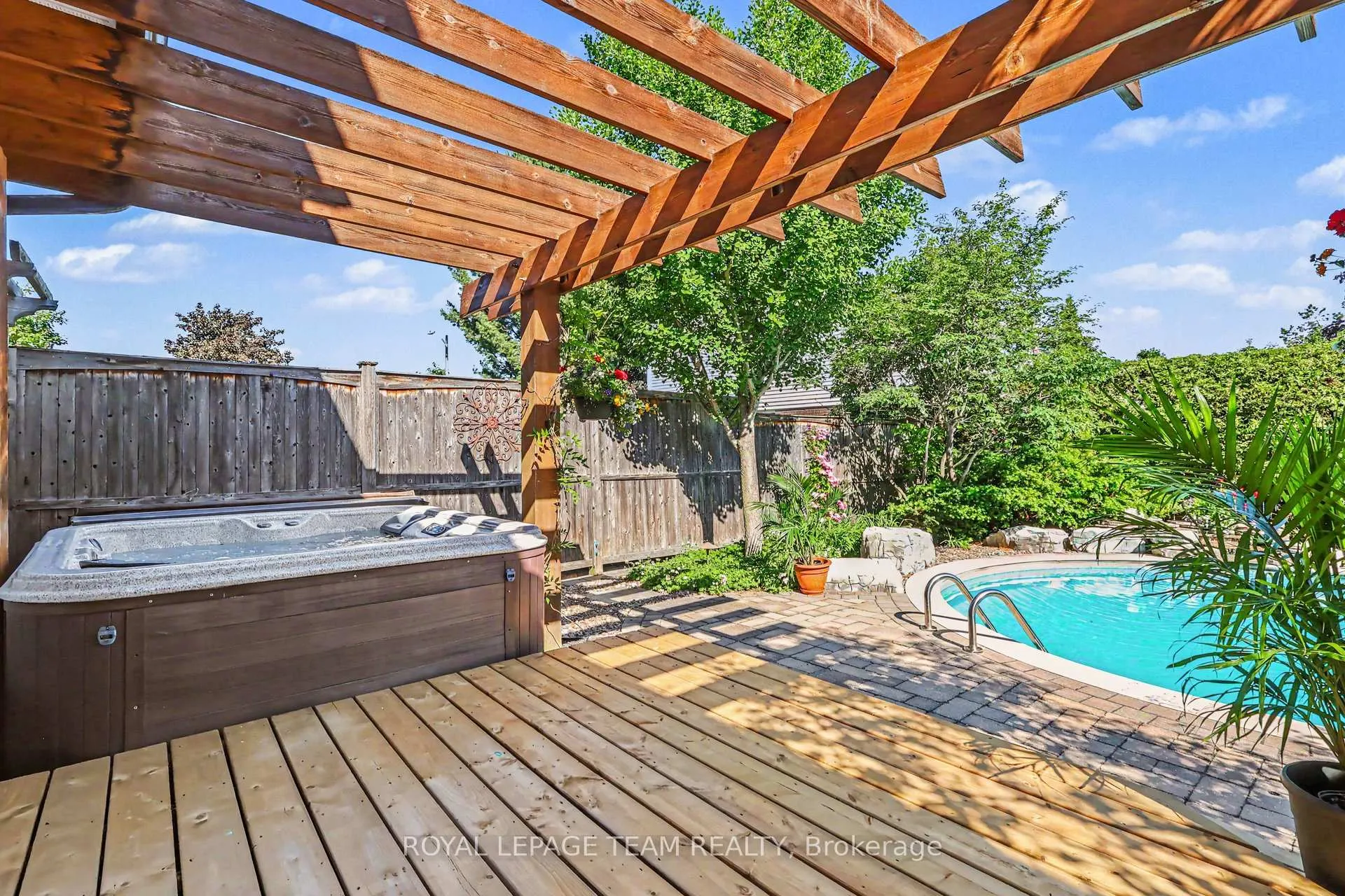 Photo 36 of 70 Condor Drive, Ottawa, Hunt Club/Western Community — HOMEH