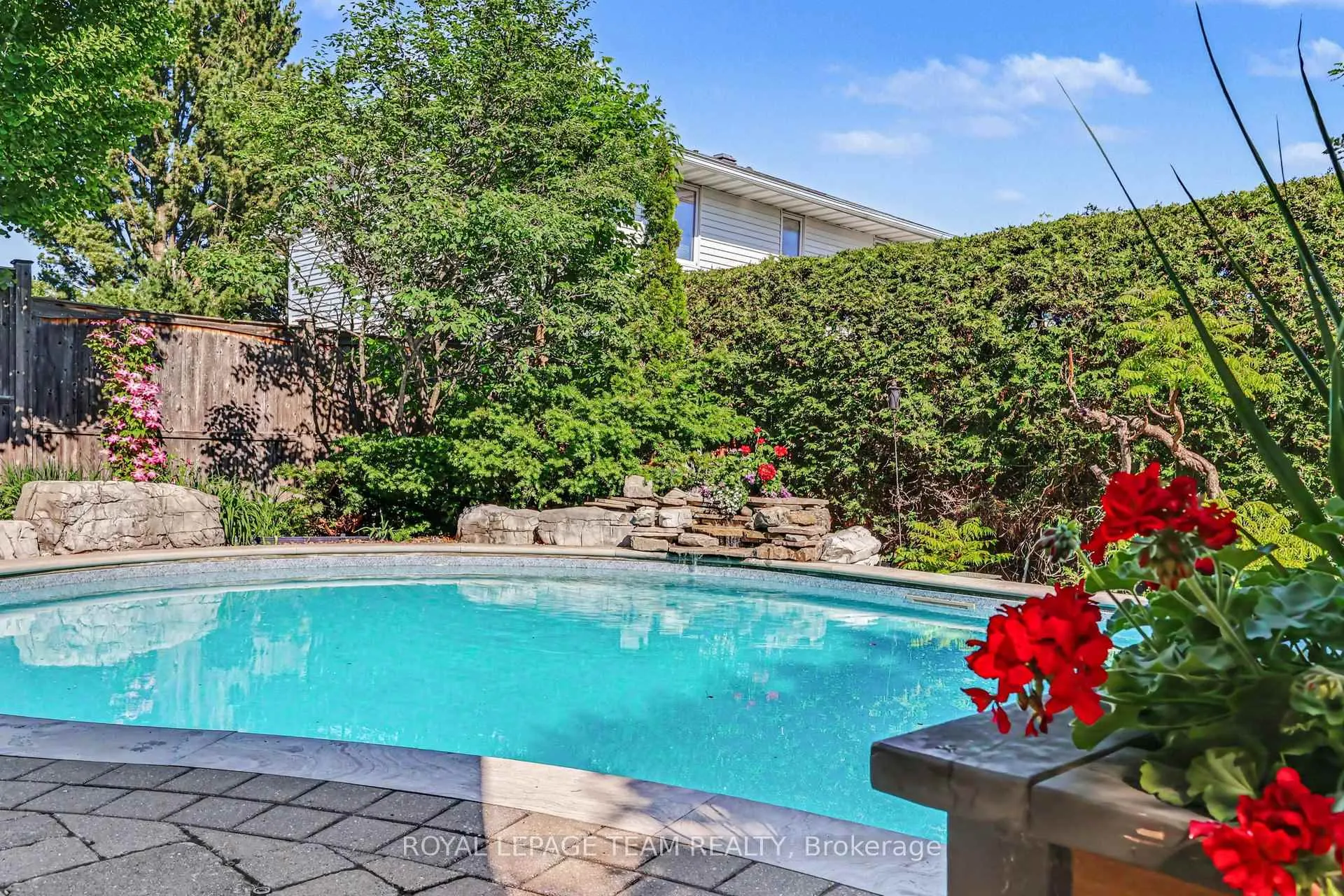 Photo 38 of 70 Condor Drive, Ottawa, Hunt Club/Western Community — HOMEH